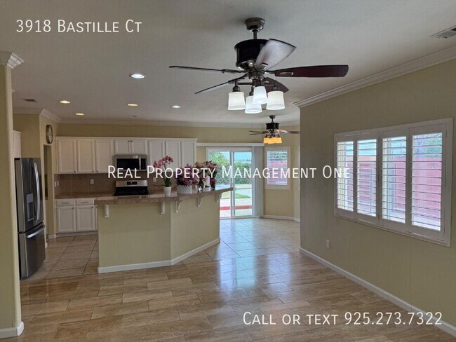 Building Photo - 3918 Bastille Ct