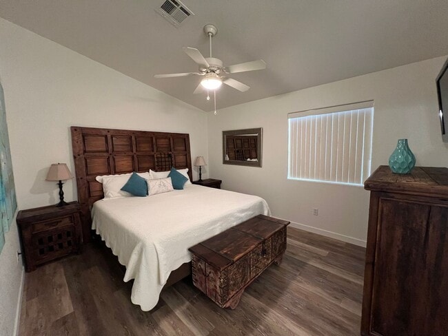 Building Photo - FURNISHED SHORT TERM RENTAL!