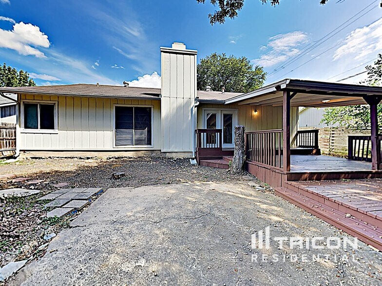 Building Photo - 10235 Flatland Trail