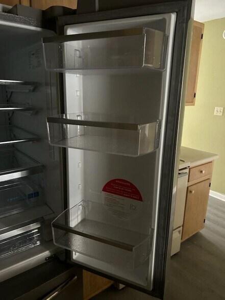 Building Photo - 694 Timberwood Cir E