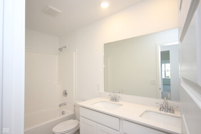 Building Photo - 7291 Standish Ln