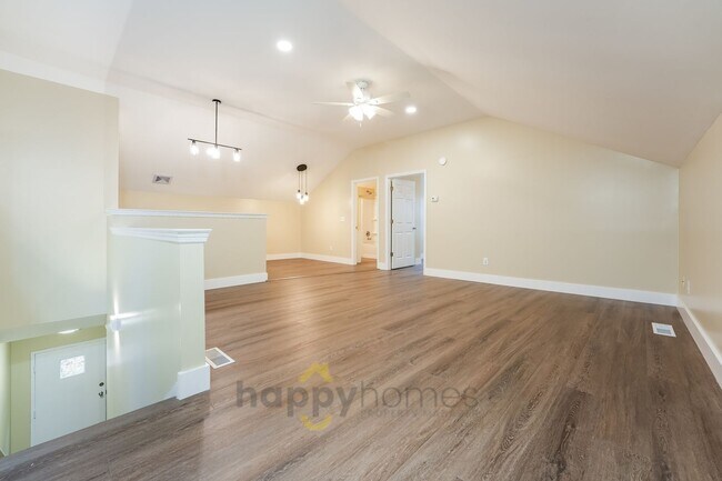 Building Photo - 2 Bed 2 Bath on Johns Island
