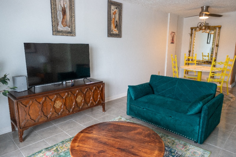 Building Photo - 1418 Collins Ave