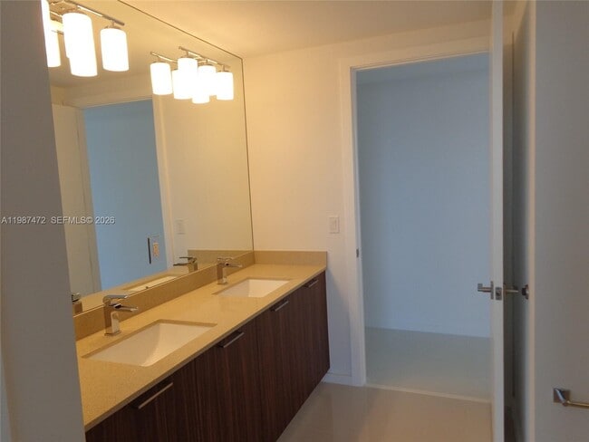 Building Photo - 5300 Paseo Blvd