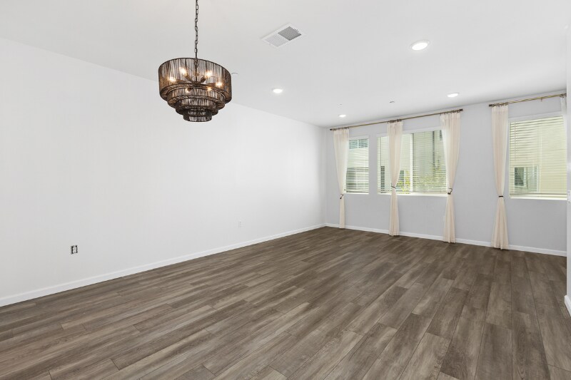 Building Photo - 5272 Beachfront Cove