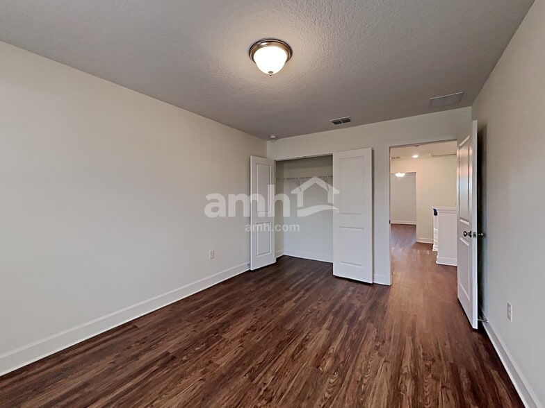 Building Photo - 1285 Tan Tara Trl