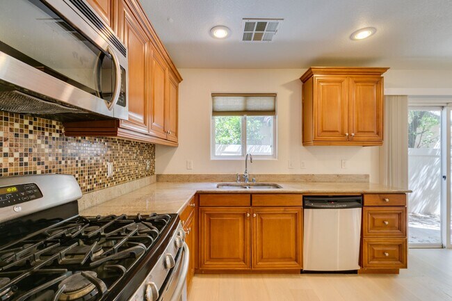 Building Photo - Bright & Inviting 3 Bedroom Home in 89148