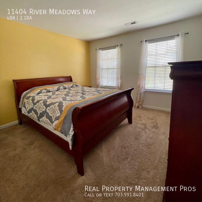 Building Photo - 11404 River Meadows Way