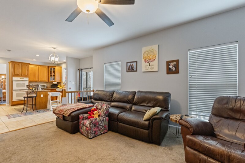 Building Photo - 2953 Medford Dr