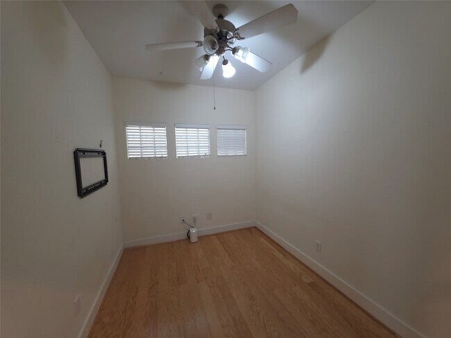 Building Photo - 3574 Link Valley Dr.