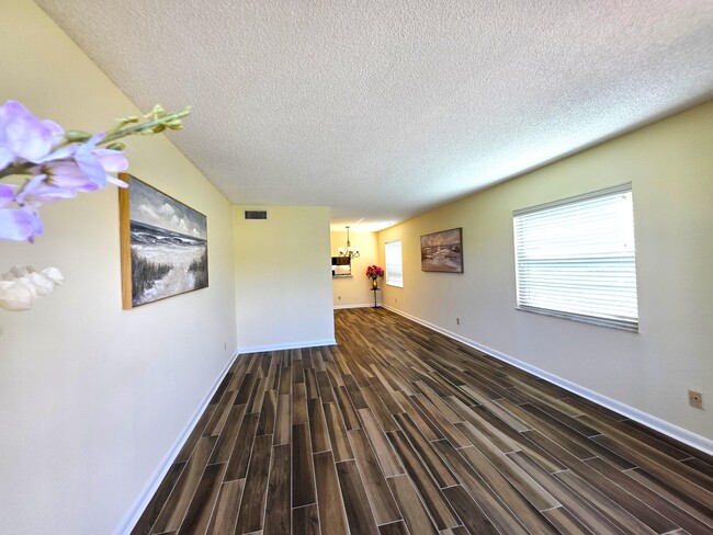 Building Photo - 88 Crooked Tree Ln