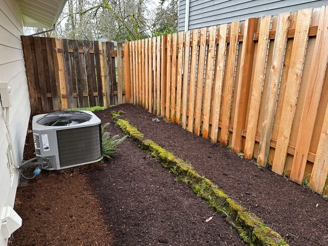 Building Photo - 1/2 Month Free! Sun-Filled 3-Bedroom Ranch with Wood Flooring, A/C, Updated Kitchen & 2-Car Garage!