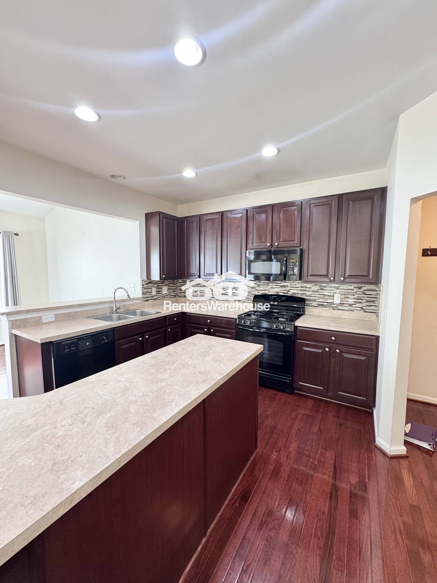 Building Photo - 3238 Ridgeway Pl