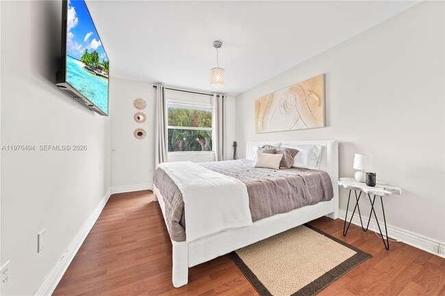 Building Photo - 547 NW 157th Ln