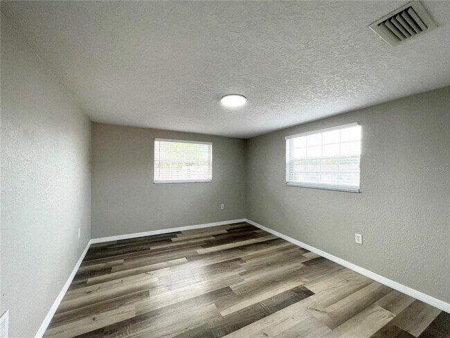 Building Photo - 11241 Yewtree Ave
