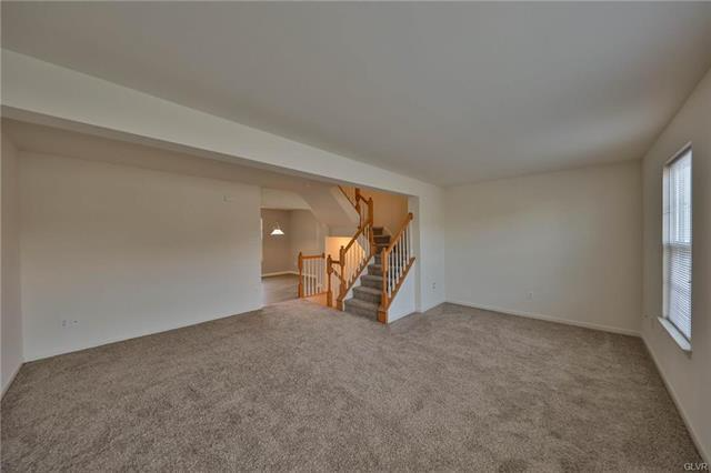 Building Photo - 1082 Sparrow Way