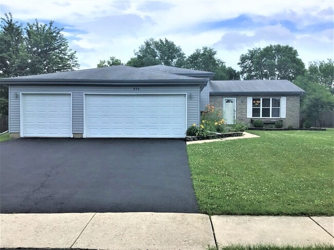 Building Photo - 898 Cottonwood Dr