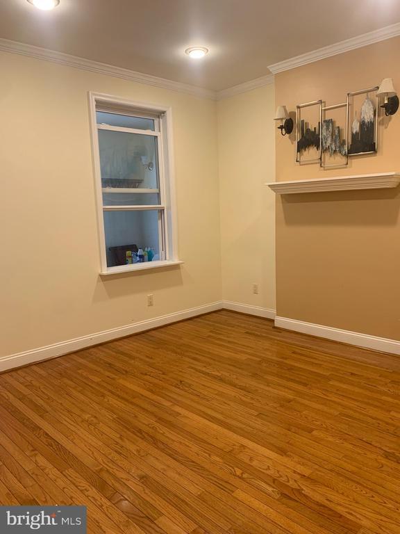 Building Photo - 4573 Mitchell St