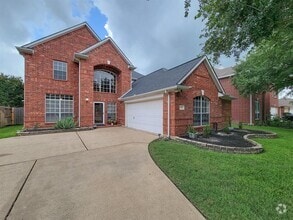 Building Photo - 17615 Forest Haven Trail