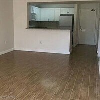 Building Photo - 8304 Key Royal Cir