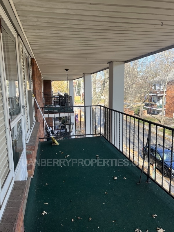 Building Photo - 3217 Glanzman Rd