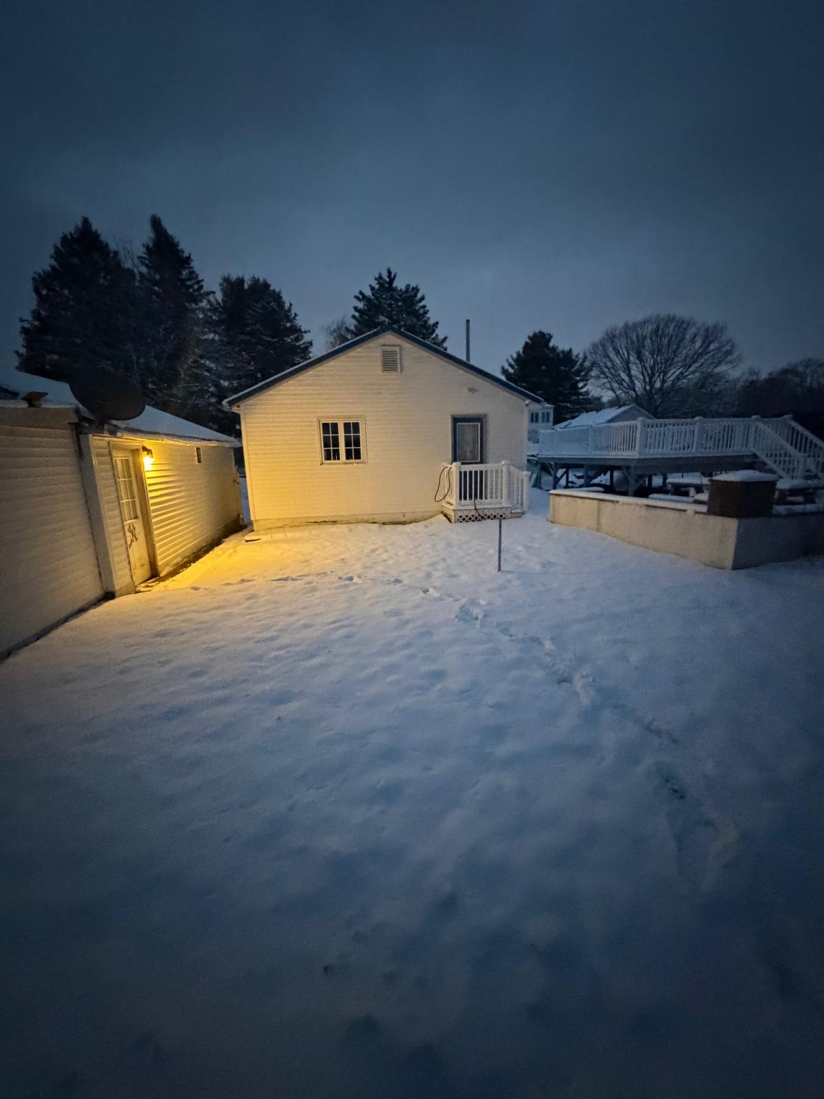 Building Photo - 325 Richfield St