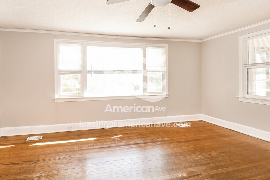 Building Photo - 1490 Cameron St