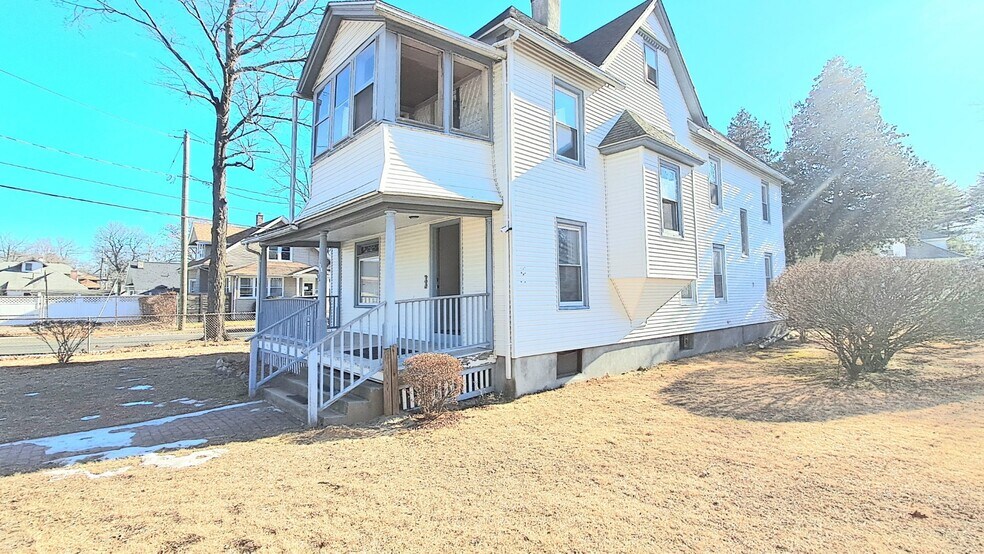 Building Photo - 531 Berkshire Ave