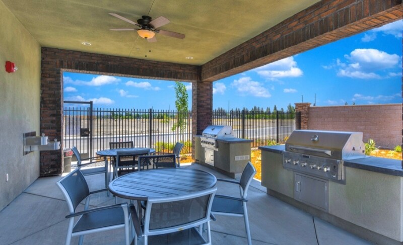 Building Photo - 4443 Silver Cedar Ln