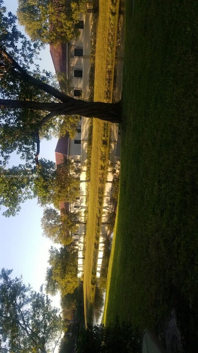 Building Photo - 3248 Coral Ridge Dr