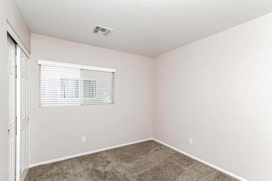 Building Photo - 9517 Golden Scots Ct