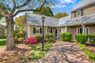 Building Photo - 3700 Selwyn Farms Ln