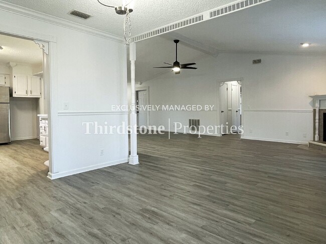 Building Photo - 7897 118th St