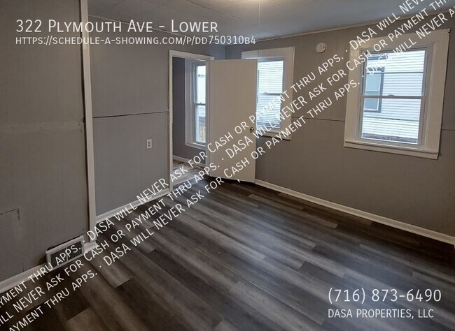 Building Photo - 322 Plymouth Ave