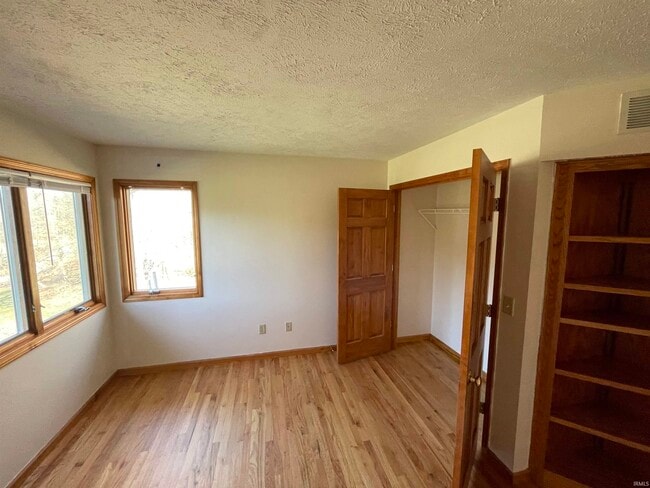 Building Photo - 5893 S Black Ankle Rd