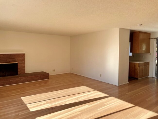 Building Photo - 5 Bedroom in Monterey Heights by Cal Poly ...