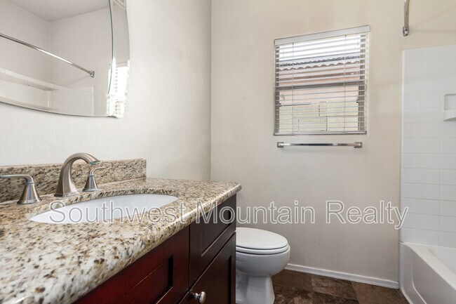 Building Photo - 28123 N Quartz Dr