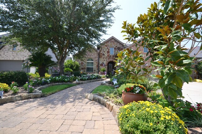 Building Photo - 28907 Powder Ridge Dr