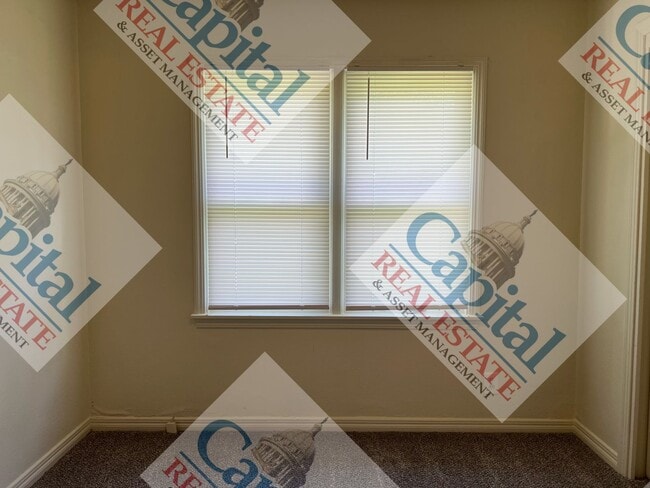 Building Photo - Home Sweet Home- Move In Special!!!!