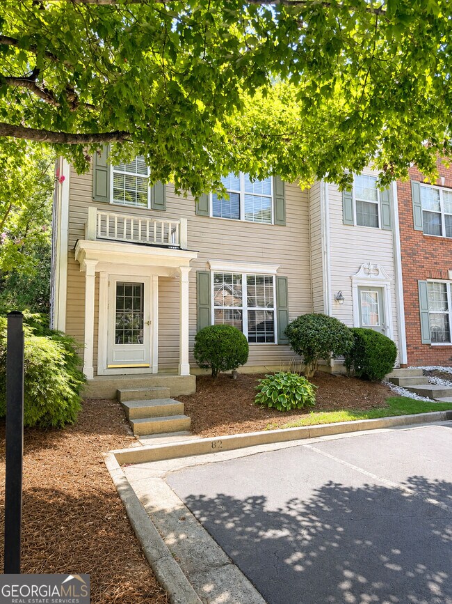 Building Photo - 9155 Nesbit Ferry Rd