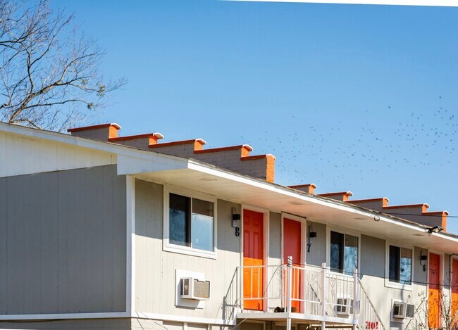 Building Photo - 4008 Knight Rd SW