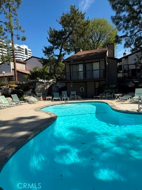 Building Photo - 6275 Canoga Ave