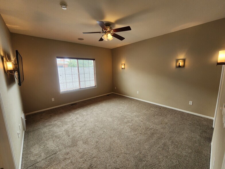 Building Photo - 9509 Cedarhurst Ln