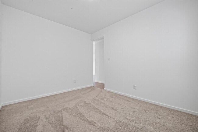 Building Photo - 24657 Monarch Forest Dr