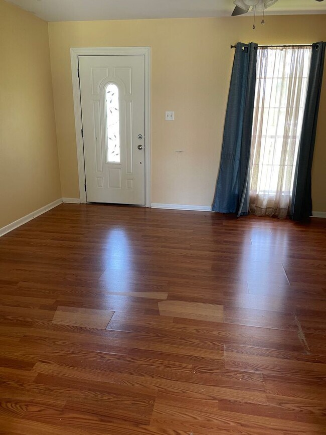 Building Photo - CHARMING 3-BEDROOM HOME FOR RENT IN ZACHARY, LA