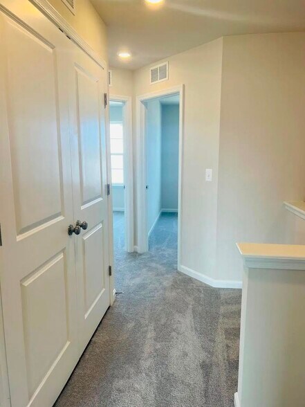 Building Photo - 218 Telluride Way