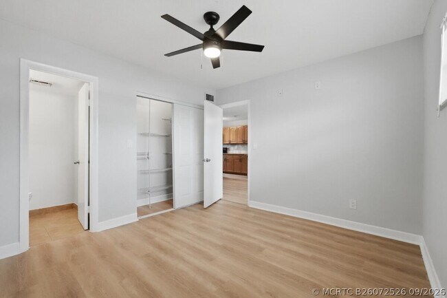 Building Photo - 6191 SW 37th St