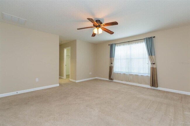 Building Photo - 20101 Oakflower Ave