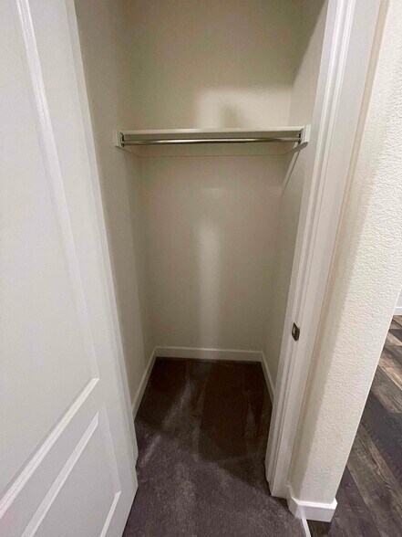 Building Photo - 8781 S Wenatchee Ct