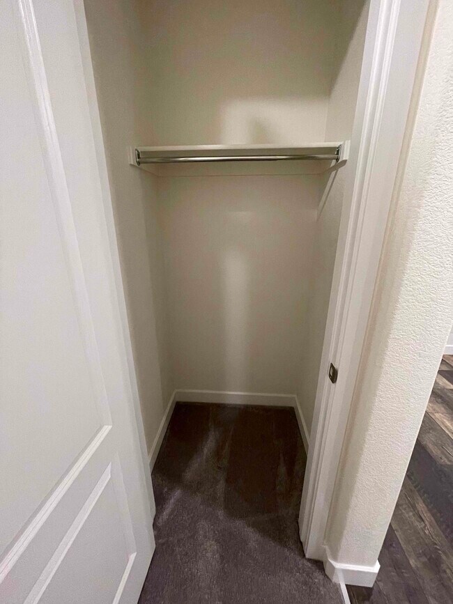 Building Photo - 8781 S Wenatchee Ct